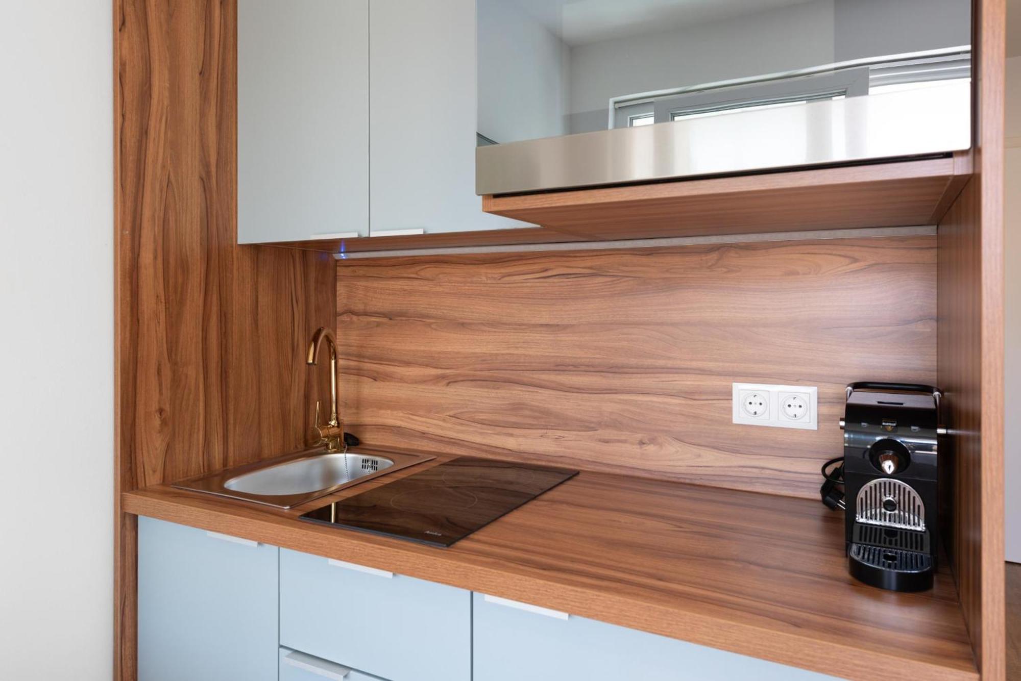 Schickes All-Inklusive Apartmentzimmer By Resida Asset Gmbh Brunn am Gebirge Exterior foto